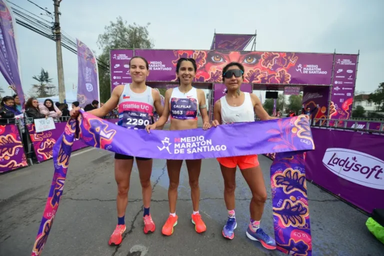La temuquense María José Calfilaf se coronó en el primer Medio Maratón Femenino de Santiago