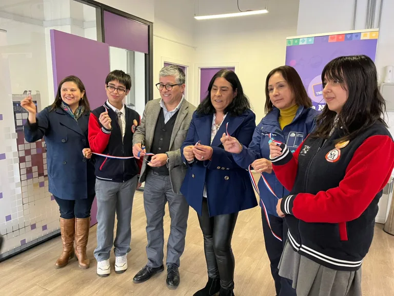 JUNAEB inaugura nueva y más cómoda oficina TNE en Temuco