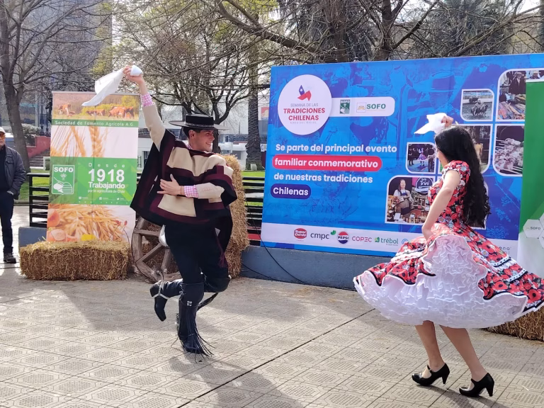 Diversos panoramas familiares y una fonda traerá la Semana de las Tradiciones Chilenas de SOFO