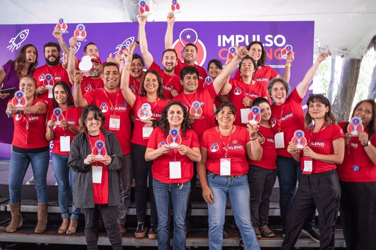 Fundación Luksic premiará a 500 emprendedores con hasta $5 millones de pesos para hacer crecer sus negocios
