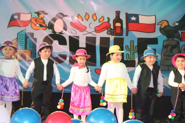 Celebración de Fiestas Patrias en la Escuela Pública Kim Ruka