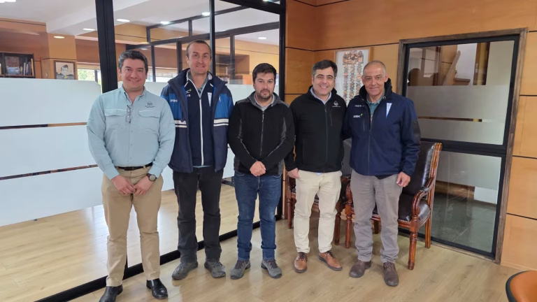 Club Deportivo UC inspecciona el circuito completo del Itaú IRONMAN 70.3 Pucón 2026