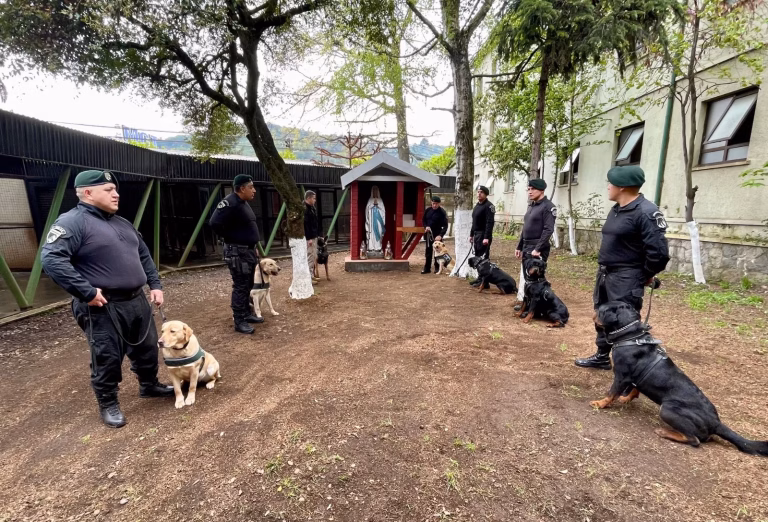 Equipo de Canes Adiestrados de Gendarmería celebra el Día de San Francisco de Asís