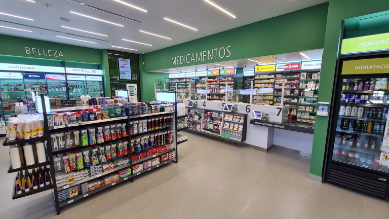 SERNAC advierte sobre medicamentos para bajar de peso promocionados en redes y medios