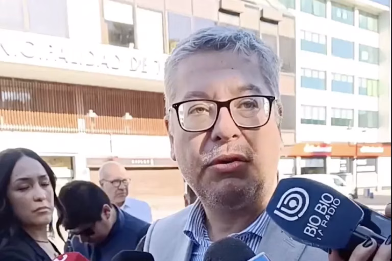 Alcalde de Temuco aprobó tratos directos con empresa vinculada a donante de su campaña