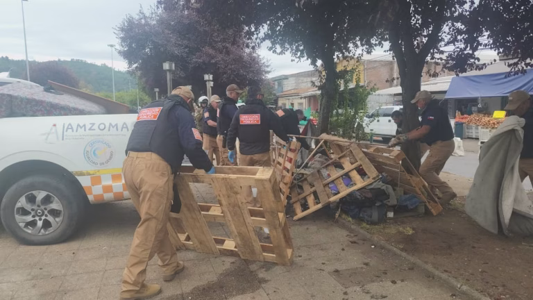 Desarme de ruco en Temuco permitió hallar armas cortopunzantes de gran tamaño