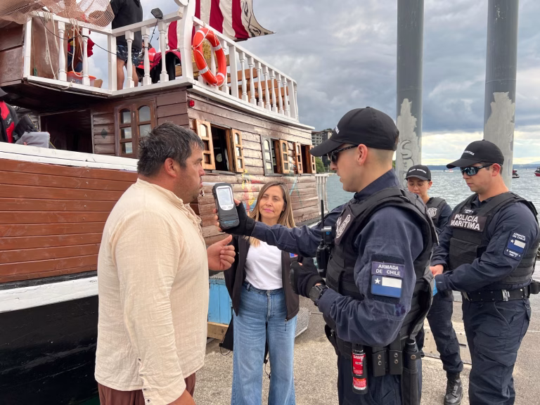 Operativo Tolerancia Cero refuerza controles de drogas a operadores de embarcaciones de pasajeros en La Araucanía