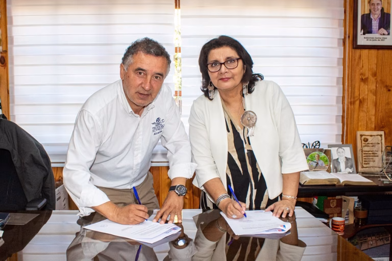 Sence Araucanía firma convenios con las 32 municipalidades para fortalecer la colocación laboral en 2026