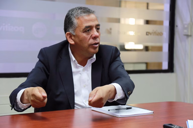 Contraloría descarta incapacidad del alcalde de Collipulli tras denuncia de concejalas