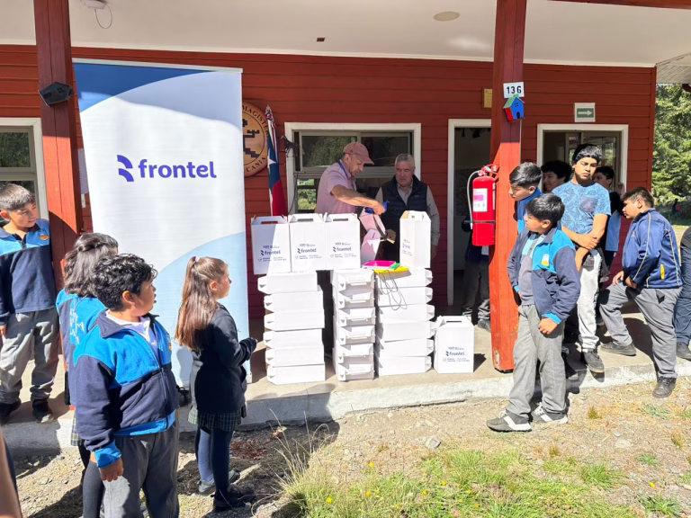 Frontel dio inicio a su programa “Escuela con Energía” 2026 en las comunas cordilleranas de Cunco y Melipeuco