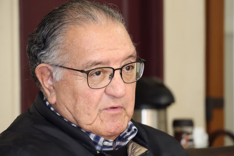 Huenchumilla critica cambio de gabinete y acusa que Gobierno de Kast “funciona como una casa de apuestas”