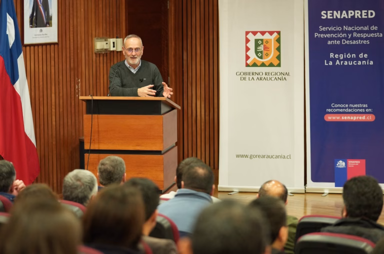 Gobierno de La Araucanía anuncia fondo para equipar a los 32 municipios con equipamiento de última generación para enfrentar emergencias
