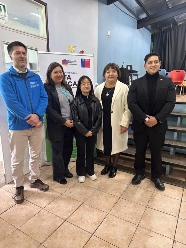 Hasta Toltén llegó la primera profesora de chino mandarín gracias a programa del Mineduc