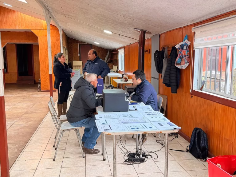 Frontel refuerza su presencia en La Araucanía con oficinas móviles en sectores rurales