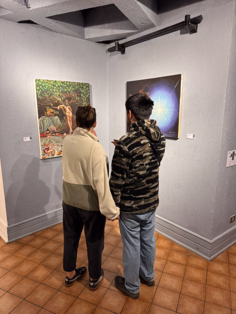 Jóvenes artistas exponen la muestra “Lo que nos habita” en la Galería de Arte de la plaza Aníbal Pinto