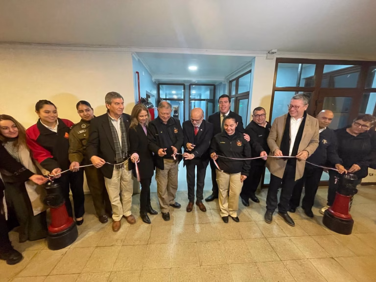 Séptima Compañía de Bomberos de Temuco inaugura moderna guardia nocturna gracias a recursos de Subdere