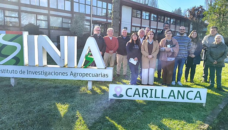 FIA presenta a su nueva representante regional durante visita a INIA Carillanca