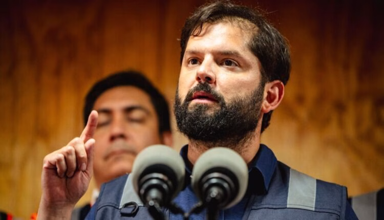 Boric critica embargos por CAE y cuestiona rechazo al levantamiento del secreto bancario