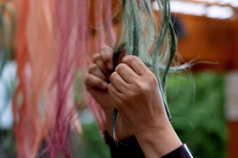 Abren postulaciones para curso gratuito de gestión cultural y artesanía textil dirigido a mujeres de La Araucanía