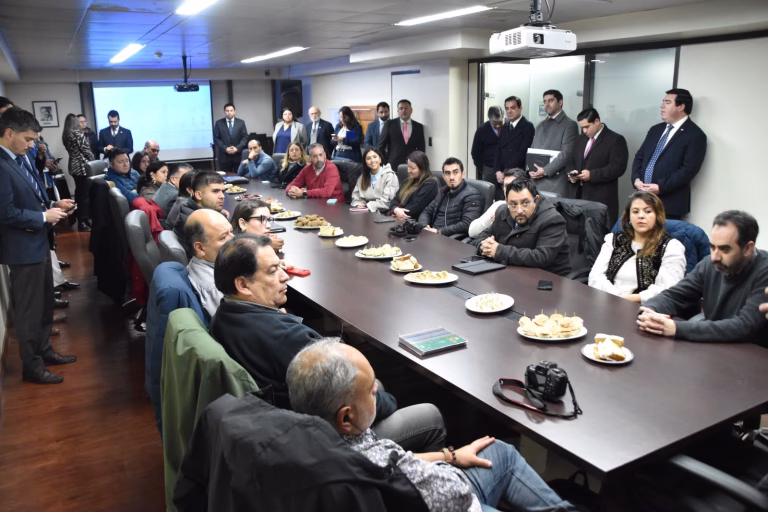 Delegación Presidencial Regional conmemoró el Día del Periodista con desayuno a comunicadores de las Seremis