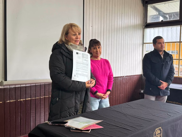 45 familias rurales de Pitrufquén obtienen subsidios del Minvu para construir su vivienda definitiva