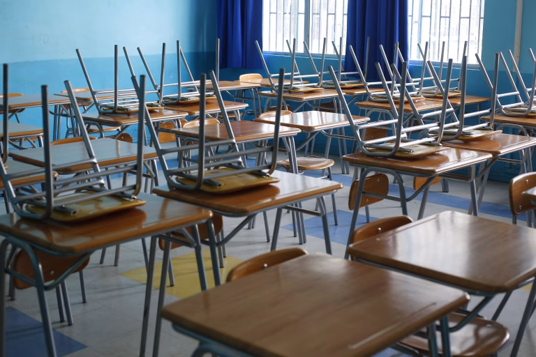 Suspenden clases en comunas de La Araucanía y otras regiones por sistema frontal este lunes 3 de agosto