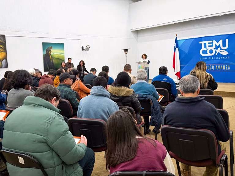 Temuco abre nuevas oportunidades laborales: 27 personas se certifican en grúa horquilla