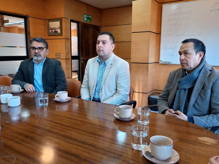 Tres establecimientos de Pucón presentaron nuevos directores surgidos del proceso de alta dirección pública